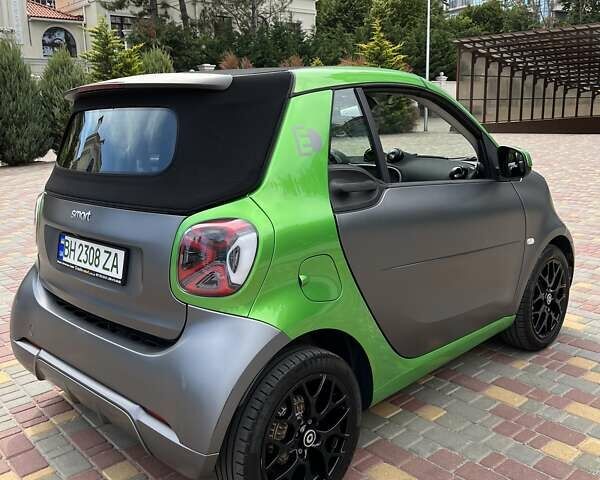 Зеленый Смарт EQ Fortwo, объемом двигателя 0 л и пробегом 66 тыс. км за 11500 $, фото 8 на Automoto.ua