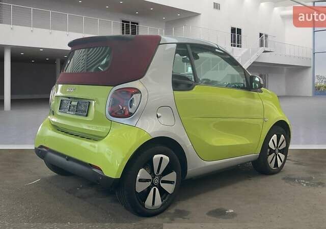 Зеленый Смарт EQ Fortwo, объемом двигателя 0 л и пробегом 6 тыс. км за 15500 $, фото 3 на Automoto.ua