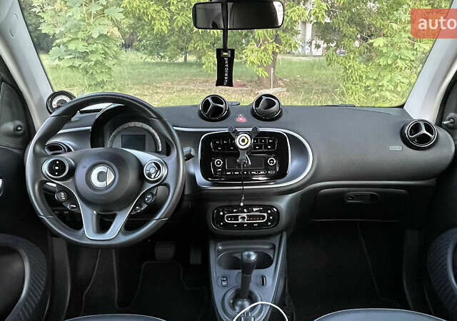Зеленый Смарт EQ Fortwo, объемом двигателя 0 л и пробегом 48 тыс. км за 10000 $, фото 16 на Automoto.ua