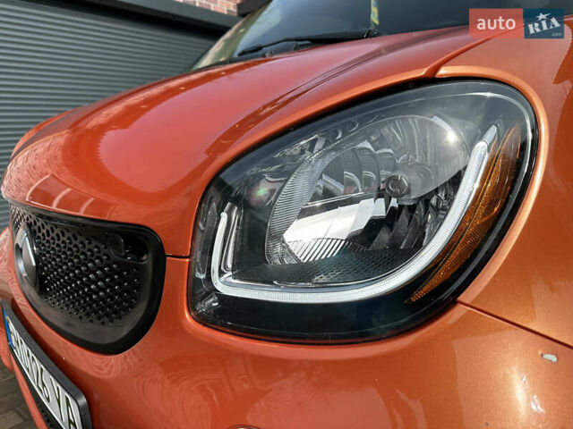 Оранжевый Смарт EQ Fortwo, объемом двигателя 0 л и пробегом 64 тыс. км за 10500 $, фото 3 на Automoto.ua