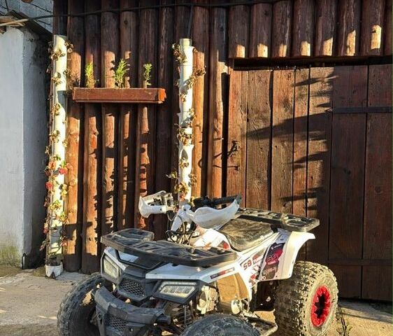 Спарк Другая, объемом двигателя 0.13 л и пробегом 0 тыс. км за 16000 $, фото 1 на Automoto.ua