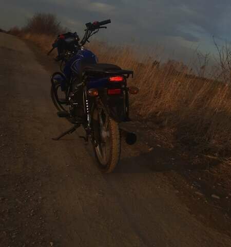 Спарк SP 125, объемом двигателя 0 л и пробегом 290 тыс. км за 551 $, фото 4 на Automoto.ua