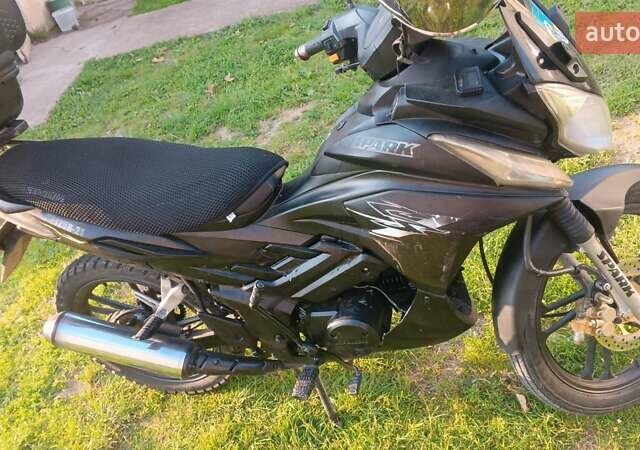 Спарк SP 125C-1CF, объемом двигателя 1.25 л и пробегом 13 тыс. км за 25600 $, фото 2 на Automoto.ua