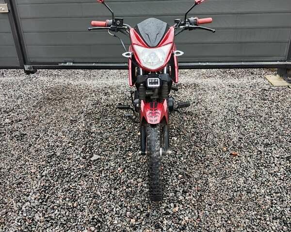 Спарк SP 125C-2CDN 2023 в Лубнах на Automoto.ua Красный Спарк SP 125C-2CDN, объемом двигателя 0.12 л и пробегом 5 тыс. км за 581 $, фото 1 на Automoto.ua