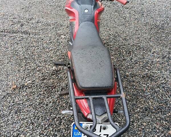 Спарк SP 125C-2CDN 2023 в Лубнах на Automoto.ua Красный Спарк SP 125C-2CDN, объемом двигателя 0.12 л и пробегом 5 тыс. км за 581 $, фото 6 на Automoto.ua