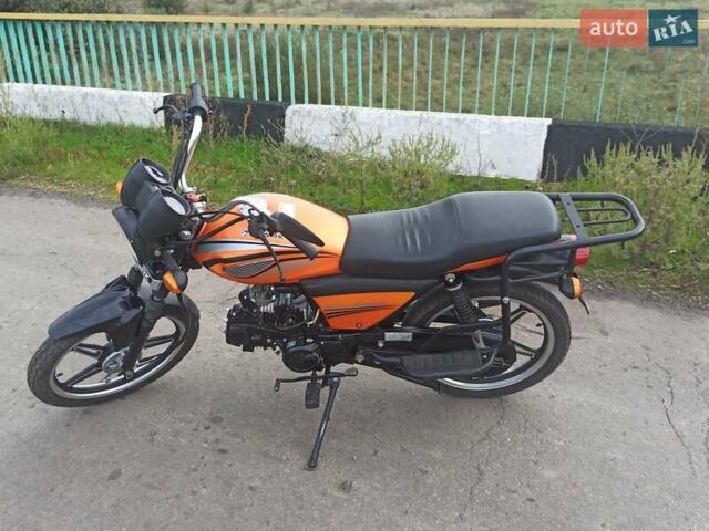 Оранжевый Спарк SP 125C-2X, объемом двигателя 0.12 л и пробегом 17 тыс. км за 400 $, фото 9 на Automoto.ua