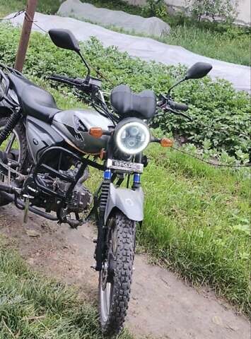 Серый Спарк SP 125C-2XWQ, объемом двигателя 0 л и пробегом 4 тыс. км за 539 $, фото 4 на Automoto.ua