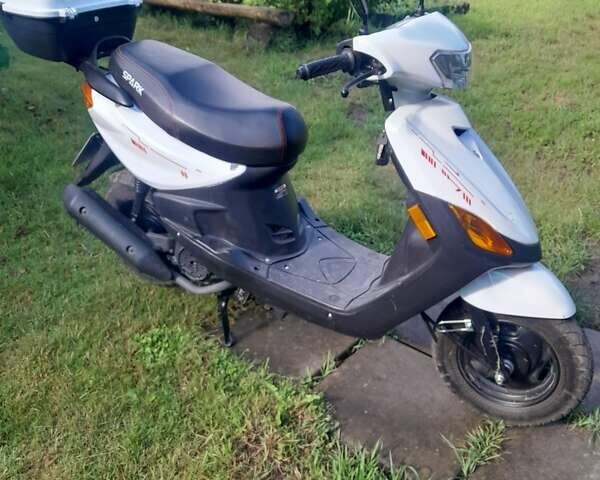 Спарк SP 125R, объемом двигателя 1.25 л и пробегом 23 тыс. км за 800 $, фото 3 на Automoto.ua