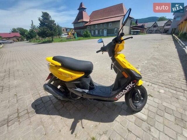 Желтый Спарк SP 125S-15, объемом двигателя 0.12 л и пробегом 1 тыс. км за 719 $, фото 2 на Automoto.ua