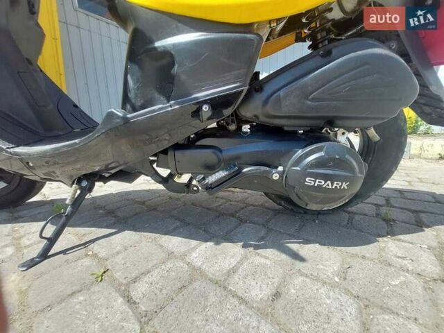Желтый Спарк SP 125S-15, объемом двигателя 0.12 л и пробегом 1 тыс. км за 719 $, фото 7 на Automoto.ua
