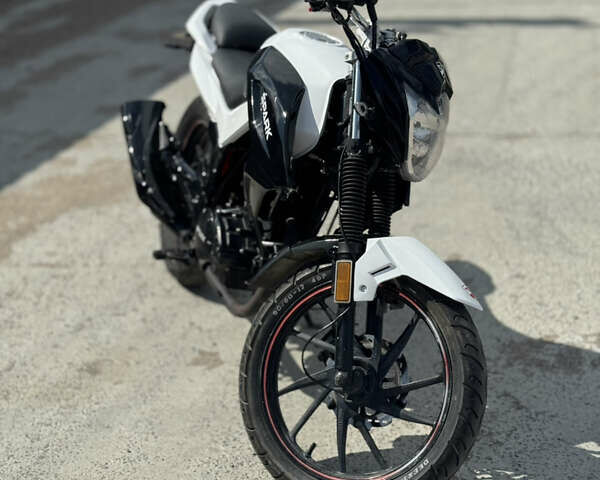 Белый Спарк SP 200R-28, объемом двигателя 0.2 л и пробегом 27 тыс. км за 836 $, фото 1 на Automoto.ua