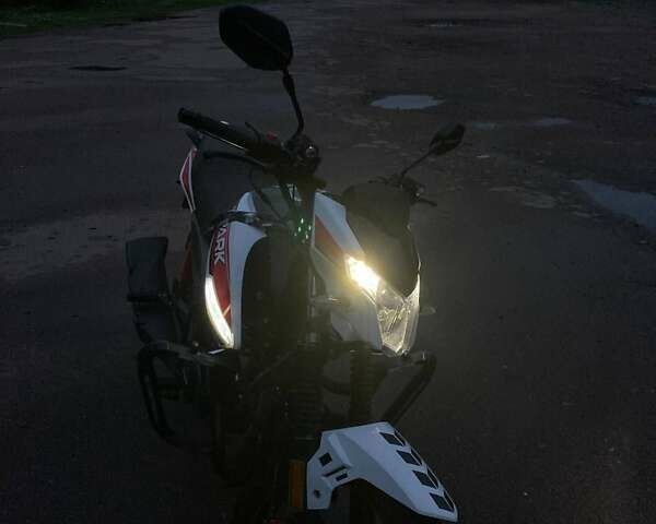 Белый Спарк SP 200R-29, объемом двигателя 0.2 л и пробегом 11 тыс. км за 1055 $, фото 3 на Automoto.ua