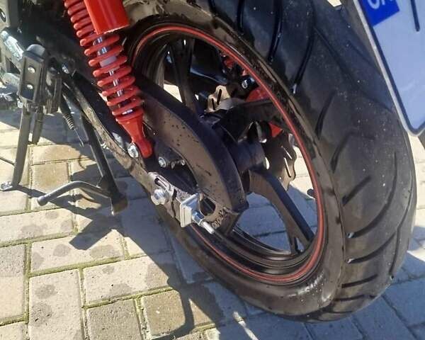 Красный Спарк SP 200R-29, объемом двигателя 0.2 л и пробегом 4 тыс. км за 1000 $, фото 1 на Automoto.ua