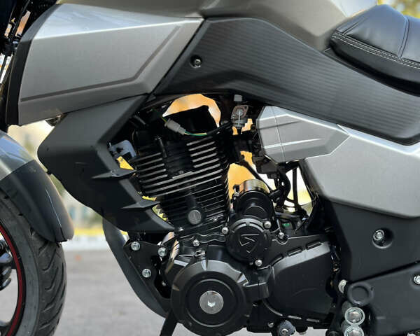 Серый Спарк SP 200R-33, объемом двигателя 0 л и пробегом 430 тыс. км за 1050 $, фото 4 на Automoto.ua