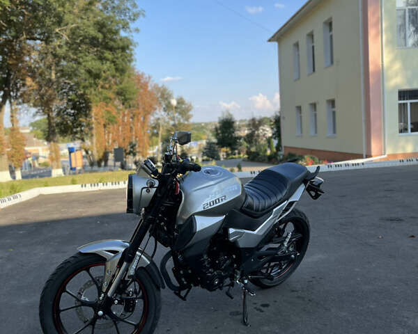 Серый Спарк SP 200R-33, объемом двигателя 0 л и пробегом 430 тыс. км за 1050 $, фото 2 на Automoto.ua