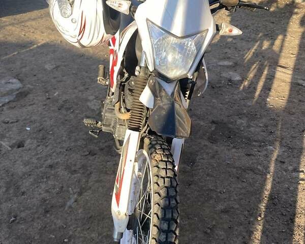 Червоний Спарк SP 250D-1, об'ємом двигуна 0.23 л та пробігом 3 тис. км за 1000 $, фото 1 на Automoto.ua