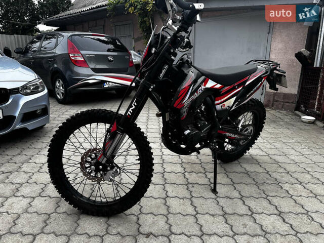 Спарк SP 250P-2 2024 у Дніпро (Дніпропетровську) на Automoto.ua Червоний Спарк SP 250P-2, об'ємом двигуна 0.25 л та пробігом 1 тис. км за 1400 $, фото 3 на Automoto.ua