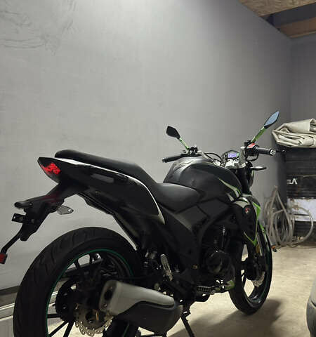 Чорний Спарк SP 250R-35, об'ємом двигуна 0.22 л та пробігом 5 тис. км за 1160 $, фото 1 на Automoto.ua