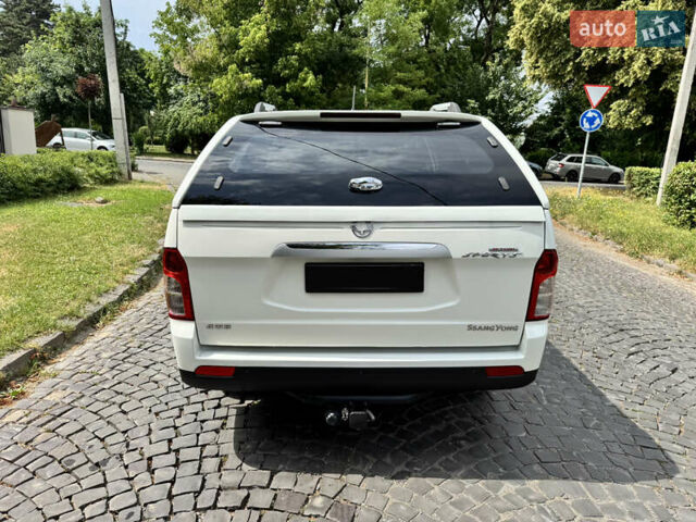 Білий Cанг Йонг Actyon, об'ємом двигуна 2 л та пробігом 180 тис. км за 14200 $, фото 2 на Automoto.ua