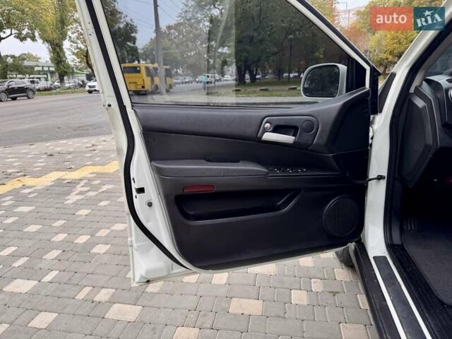 Cанг Йонг Actyon 2008 у Одесі на Automoto.ua Білий Cанг Йонг Actyon, об'ємом двигуна 2 л та пробігом 176 тис. км за 5400 $, фото 26 на Automoto.ua