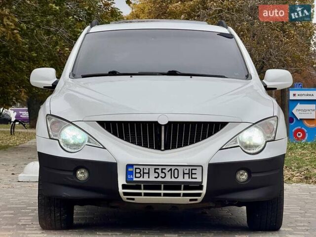Cанг Йонг Actyon 2008 у Одесі на Automoto.ua Білий Cанг Йонг Actyon, об'ємом двигуна 2 л та пробігом 176 тис. км за 5400 $, фото 3 на Automoto.ua