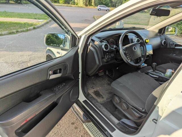 Cанг Йонг Actyon 2009 у Києві на Automoto.ua Білий Cанг Йонг Actyon, об'ємом двигуна 2.3 л та пробігом 85 тис. км за 7700 $, фото 4 на Automoto.ua