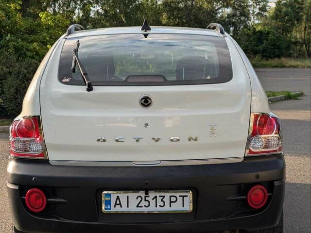 Cанг Йонг Actyon 2009 у Києві на Automoto.ua Білий Cанг Йонг Actyon, об'ємом двигуна 2.3 л та пробігом 85 тис. км за 7700 $, фото 5 на Automoto.ua