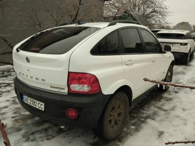 Білий Cанг Йонг Actyon, об'ємом двигуна 2 л та пробігом 159 тис. км за 7279 $, фото 1 на Automoto.ua