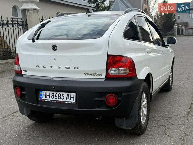 Белый Cанг Йонг Актион, объемом двигателя 2 л и пробегом 173 тыс. км за 6100 $, фото 6 на Automoto.ua