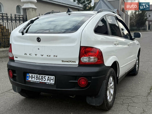 Белый Cанг Йонг Актион, объемом двигателя 2 л и пробегом 173 тыс. км за 6100 $, фото 7 на Automoto.ua