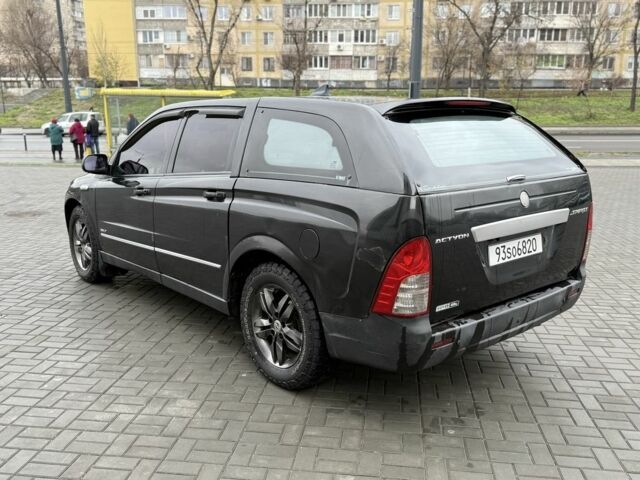 Черный Cанг Йонг Актион, объемом двигателя 2 л и пробегом 134 тыс. км за 4499 $, фото 2 на Automoto.ua