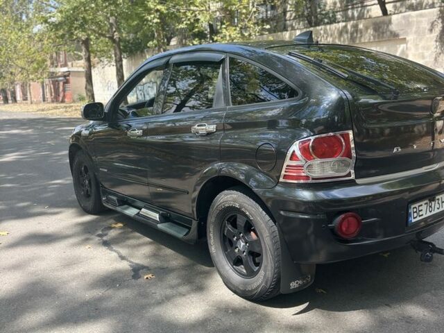 Черный Cанг Йонг Актион, объемом двигателя 2 л и пробегом 266 тыс. км за 7500 $, фото 3 на Automoto.ua