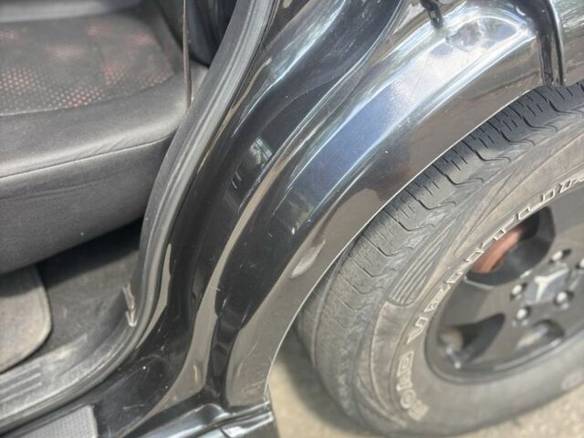 Черный Cанг Йонг Актион, объемом двигателя 2 л и пробегом 266 тыс. км за 7500 $, фото 11 на Automoto.ua