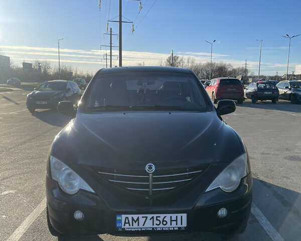 Черный Cанг Йонг Актион, объемом двигателя 2.3 л и пробегом 223 тыс. км за 5500 $, фото 1 на Automoto.ua