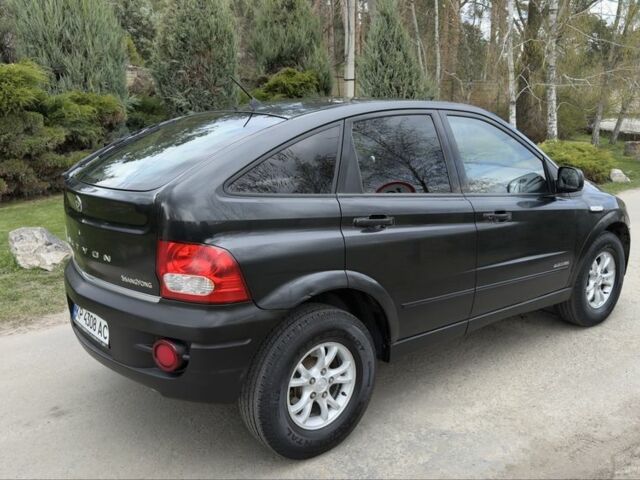 Черный Cанг Йонг Актион, объемом двигателя 1.9 л и пробегом 197 тыс. км за 4800 $, фото 3 на Automoto.ua