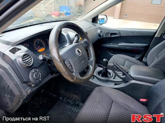 Чорний Cанг Йонг Actyon, об'ємом двигуна 2.3 л та пробігом 394 тис. км за 6200 $, фото 5 на Automoto.ua