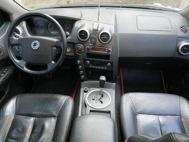 Черный Cанг Йонг Актион, объемом двигателя 2.3 л и пробегом 165 тыс. км за 6650 $, фото 14 на Automoto.ua