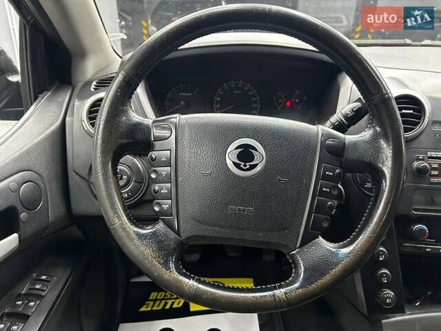 Черный Cанг Йонг Актион, объемом двигателя 0 л и пробегом 142 тыс. км за 9000 $, фото 9 на Automoto.ua