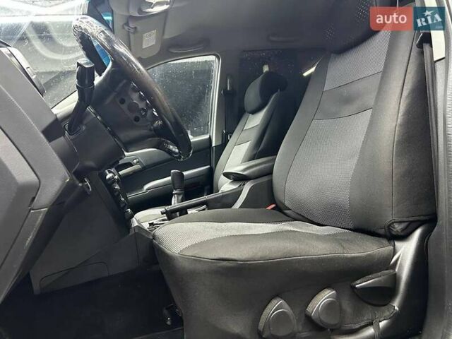 Черный Cанг Йонг Актион, объемом двигателя 0 л и пробегом 142 тыс. км за 9000 $, фото 5 на Automoto.ua