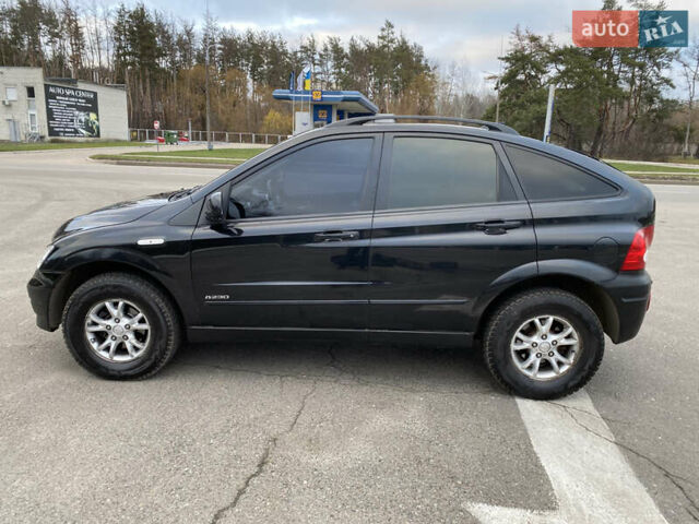 Черный Cанг Йонг Актион, объемом двигателя 2.3 л и пробегом 165 тыс. км за 6650 $, фото 2 на Automoto.ua