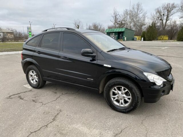 Черный Cанг Йонг Актион, объемом двигателя 2.3 л и пробегом 165 тыс. км за 6650 $, фото 8 на Automoto.ua