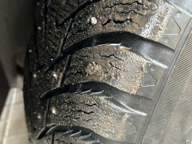 Чорний Cанг Йонг Actyon, об'ємом двигуна 2 л та пробігом 200 тис. км за 2600 $, фото 11 на Automoto.ua