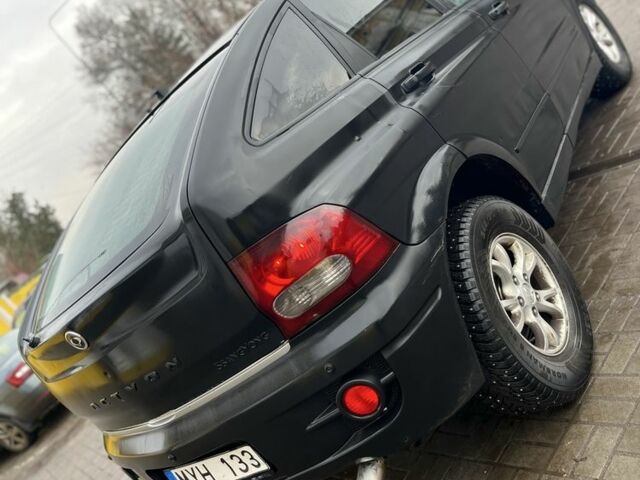 Чорний Cанг Йонг Actyon, об'ємом двигуна 2 л та пробігом 200 тис. км за 2600 $, фото 5 на Automoto.ua