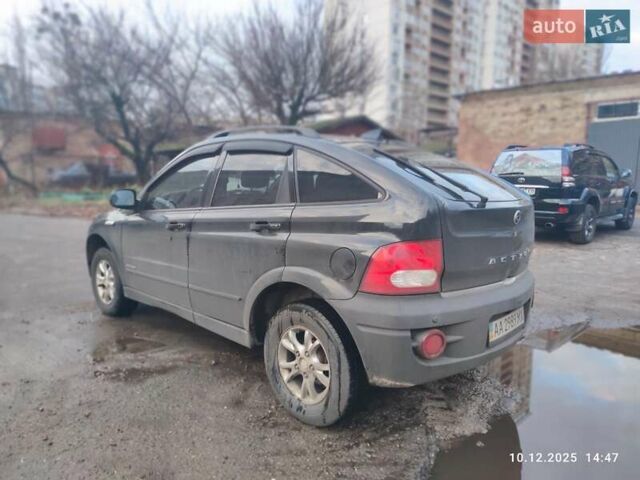 Черный Cанг Йонг Актион, объемом двигателя 2 л и пробегом 281 тыс. км за 4710 $, фото 2 на Automoto.ua