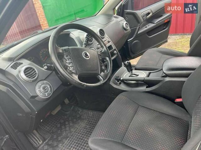 Чорний Cанг Йонг Actyon, об'ємом двигуна 2 л та пробігом 240 тис. км за 8500 $, фото 4 на Automoto.ua