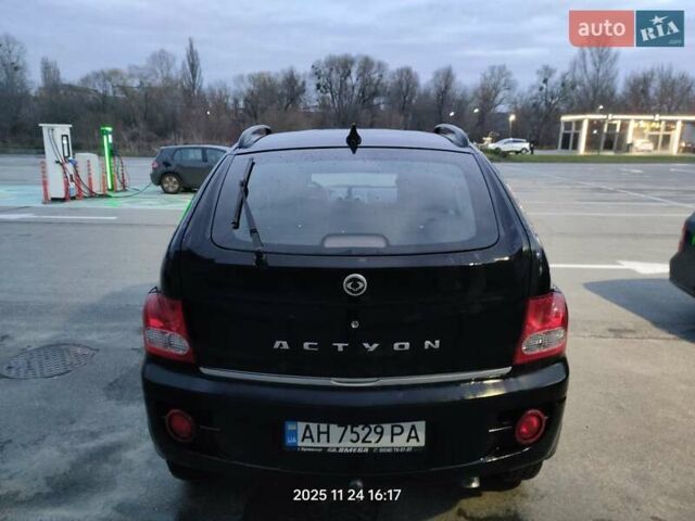 Черный Cанг Йонг Актион, объемом двигателя 2.3 л и пробегом 180 тыс. км за 4500 $, фото 3 на Automoto.ua