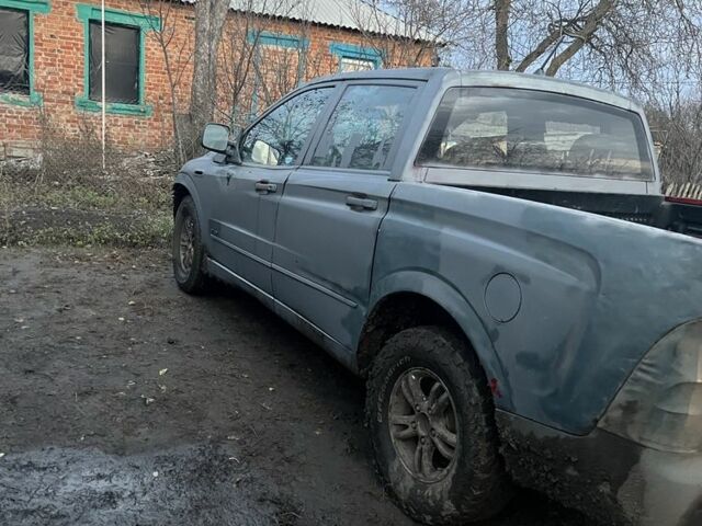 Красный Cанг Йонг Актион, объемом двигателя 2 л и пробегом 201 тыс. км за 2616 $, фото 3 на Automoto.ua