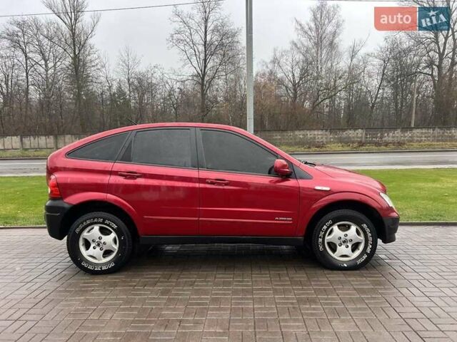 Красный Cанг Йонг Актион, объемом двигателя 2 л и пробегом 244 тыс. км за 6500 $, фото 1 на Automoto.ua