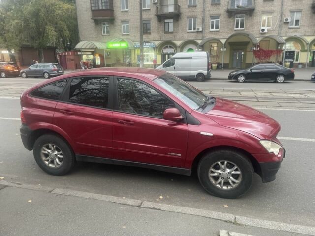 Красный Cанг Йонг Актион, объемом двигателя 2 л и пробегом 191 тыс. км за 5500 $, фото 2 на Automoto.ua