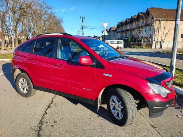 Красный Cанг Йонг Актион, объемом двигателя 2 л и пробегом 197 тыс. км за 5300 $, фото 11 на Automoto.ua